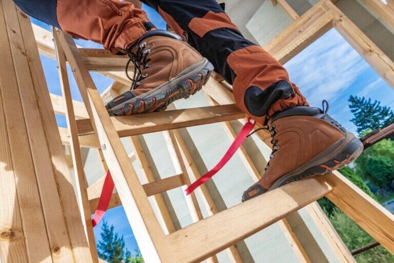 Ladder Fall at Work: What Makes a Strong NY Construction Injury Claim?